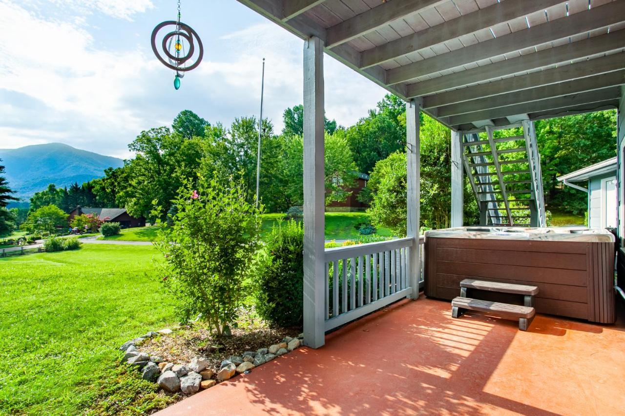 Ole Smoky Bnb - Game Room, Hot Tub, Mtn Views! Pigeon Forge Exterior foto