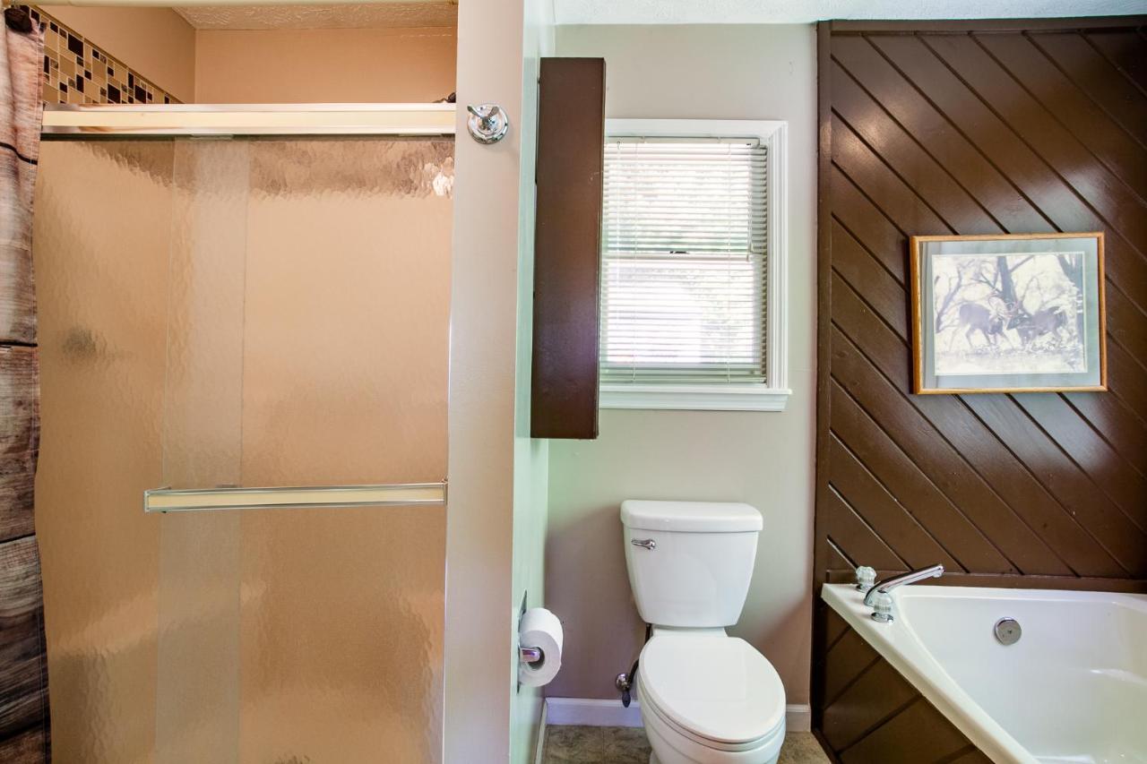 Ole Smoky Bnb - Game Room, Hot Tub, Mtn Views! Pigeon Forge Exterior foto